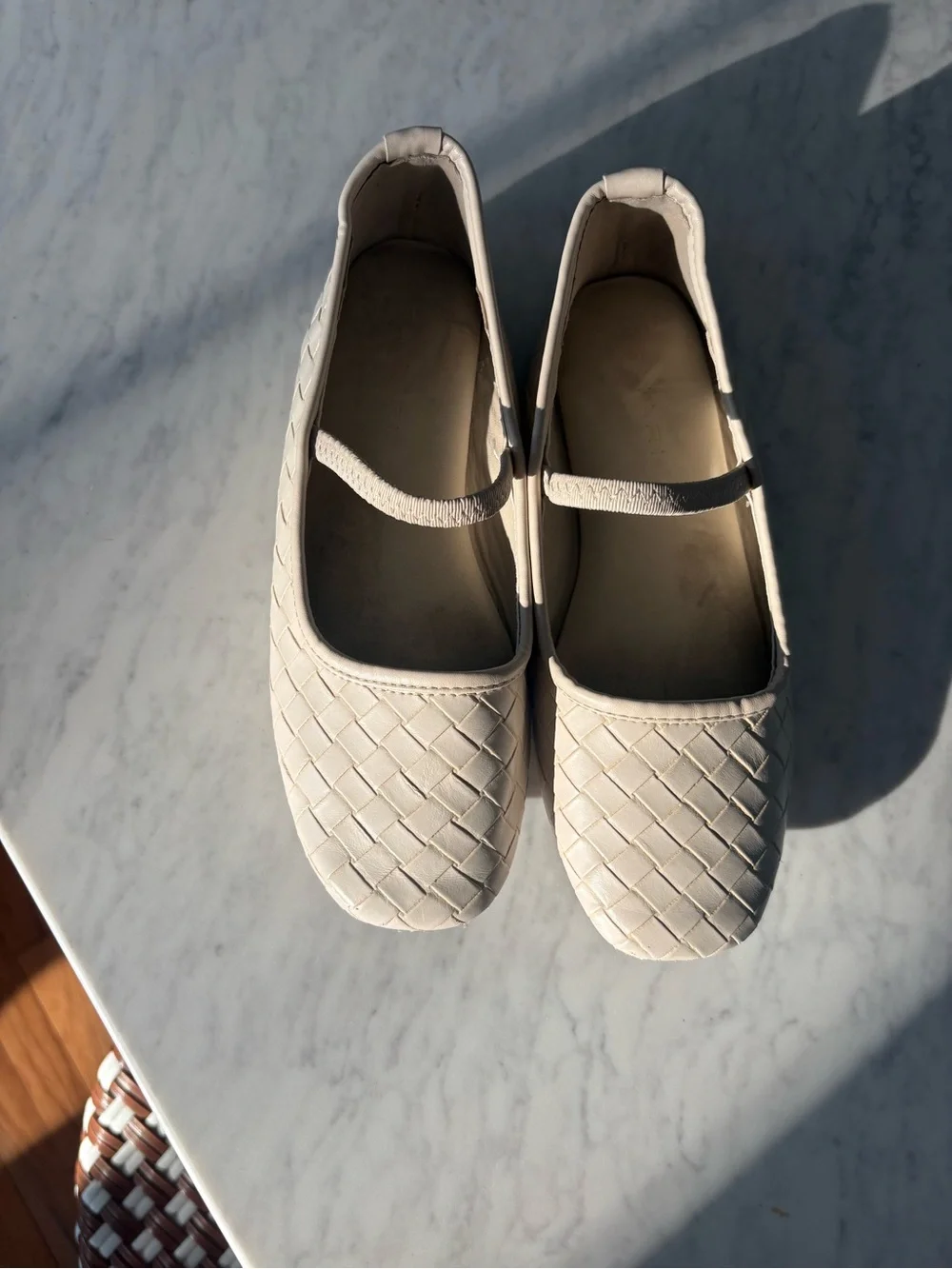 Tahari Mary Jane Woven Ballet Flats Beige size 2